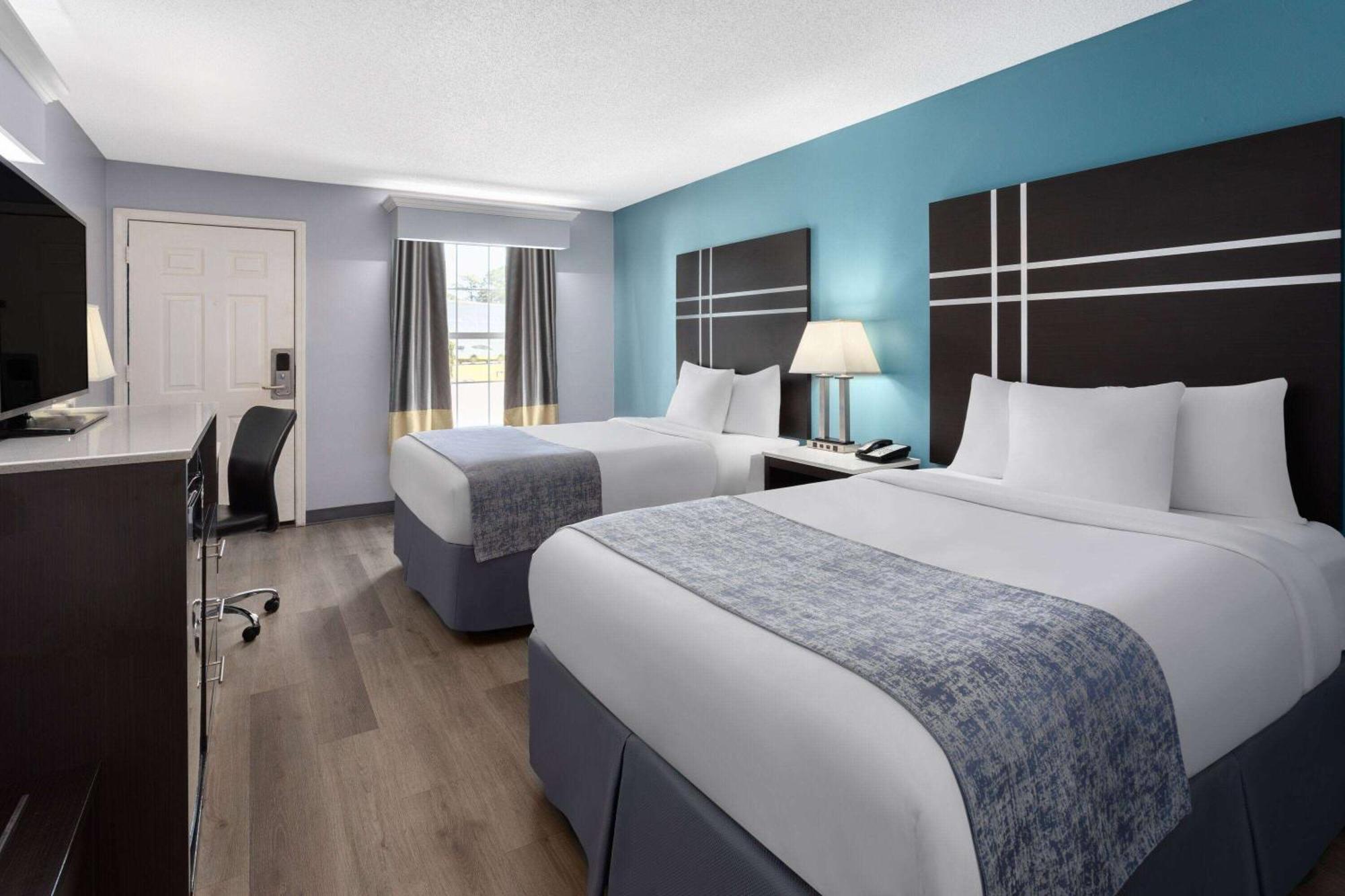 Baymont By Wyndham Brunswick Ga Hotel Exterior foto